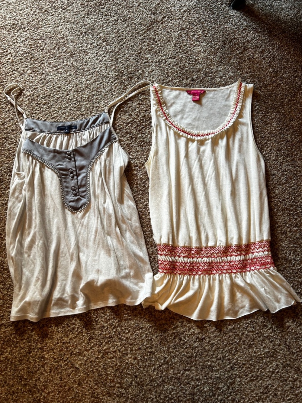 Gap & Sunny Leigh LOT of 2 tank tops Medium
